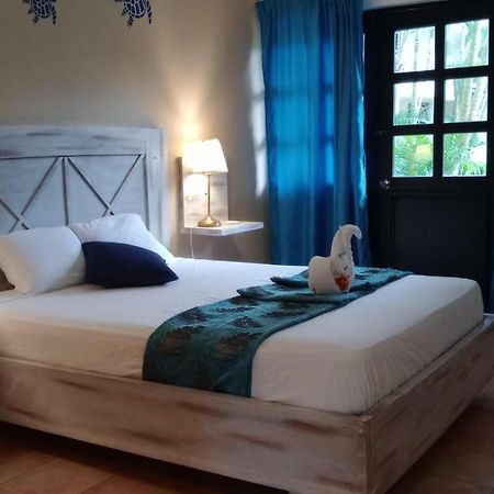 Hotel Bahia Punta Bonita Лас Теренас Екстериор снимка