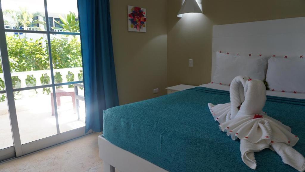 Hotel Bahia Punta Bonita Лас Теренас Екстериор снимка