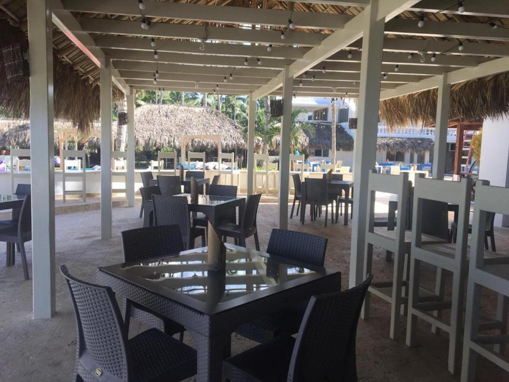 Hotel Bahia Punta Bonita Лас Теренас Екстериор снимка