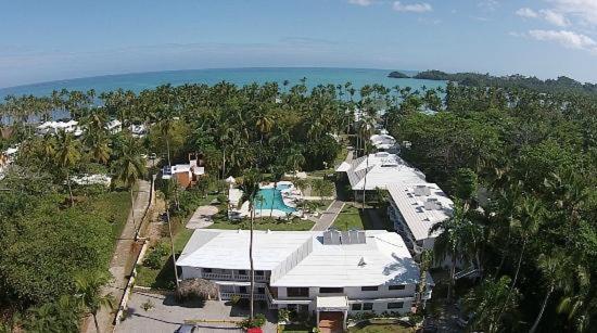Hotel Bahia Punta Bonita Лас Теренас Екстериор снимка