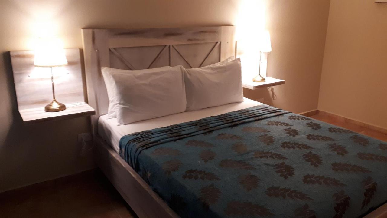 Hotel Bahia Punta Bonita Лас Теренас Екстериор снимка